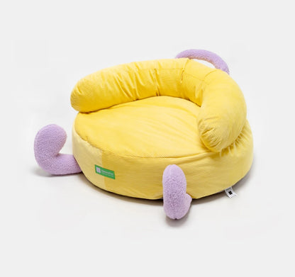 Pastel Pom Moms & Friends cosy nest beds